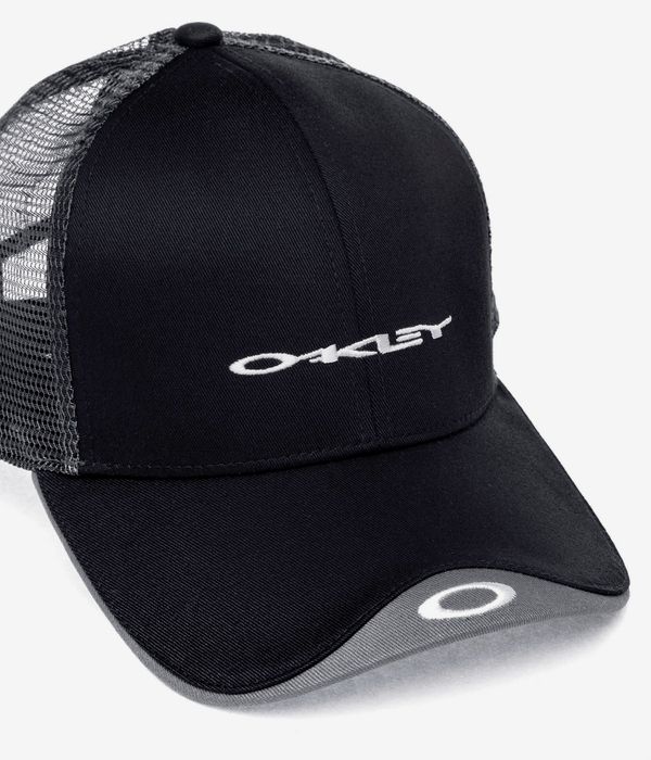 Oakley Classic Trucker Cap (blackout)