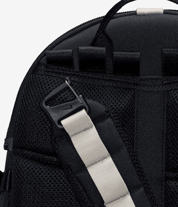 Nike ACG Daymax Mochila 25L (black college grey college grey)