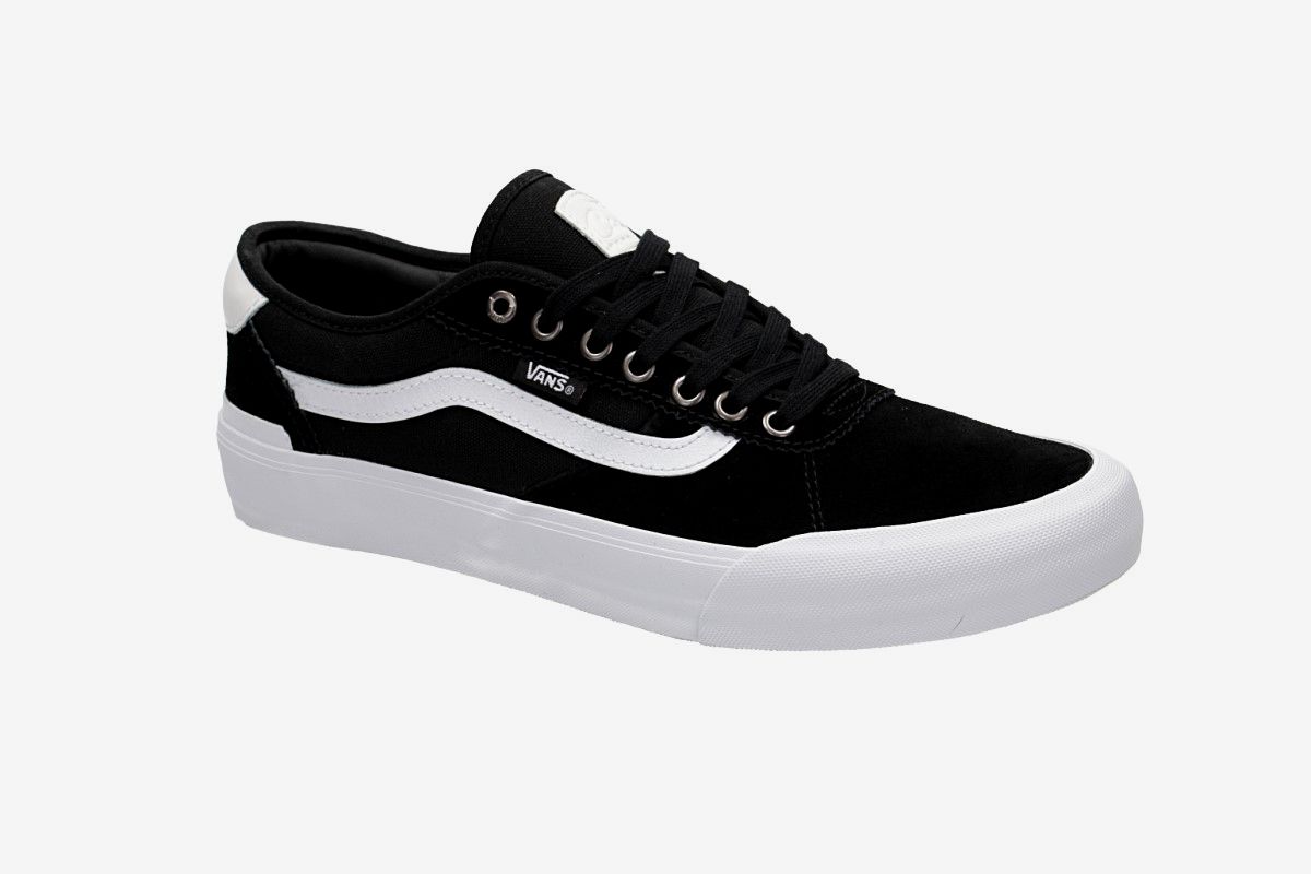 Vans Chima Pro 2 Shoes (suede canvas black white)
