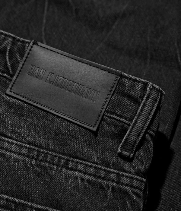 HAN KJØBENHAVN Baggy Jeans (black vein)