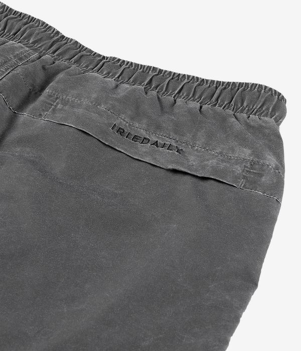 Iriedaily Ghostmode Hybrid Shorts (off black)