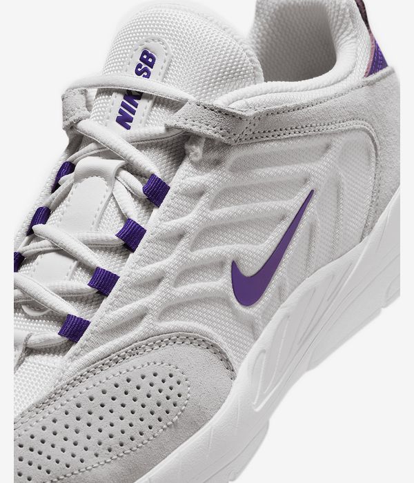 Nike SB Vertebrae Schuh (platinum tint court purple wolf)