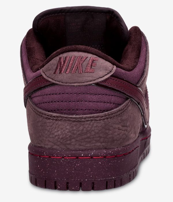 Nike SB Dunk Low Premium Shoes (burgundy crush dark team red)