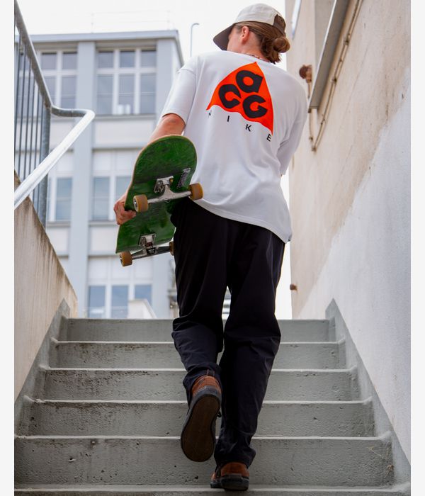 Nike ACG Essential T-Shirty (summit white)