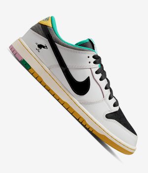 Nike SB x CSEF Dunk Low Pro Schuh (summit white black white iron gr)