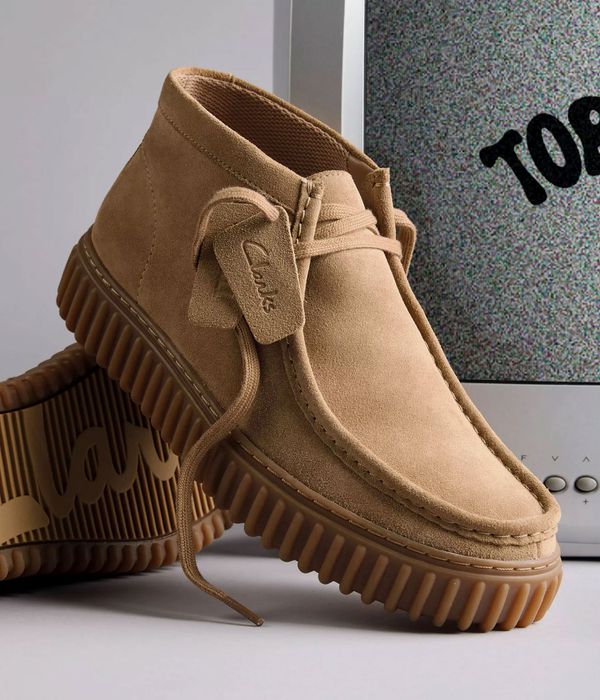 Clarks Originals Torhill Hi Shoes (dark sand suede)