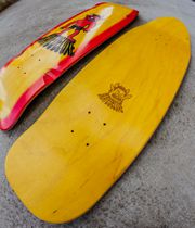 skatedeluxe Devil Shaped 9" Skateboard Deck (yellow red)