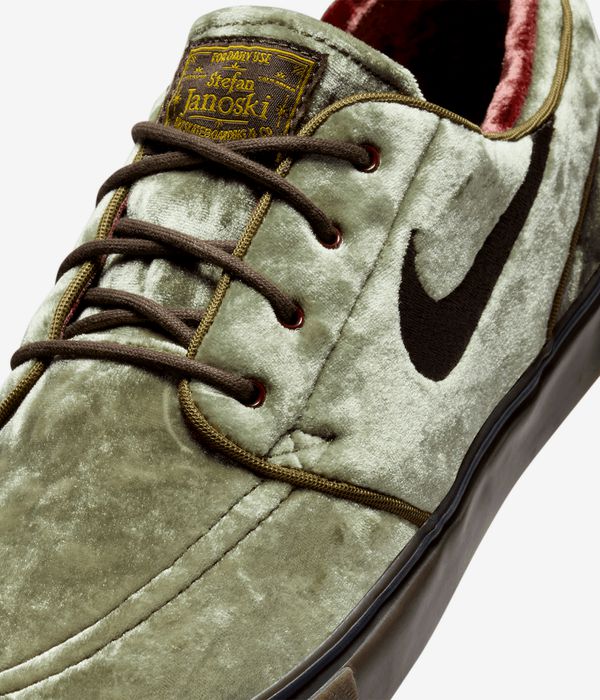 Nike SB Zoom Janoski OG+ SE Scarpa (medium olive velvet brown)