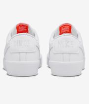 Nike SB Blazer Low Pro GT Iso Chaussure (triple white)