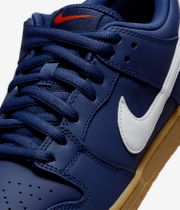 Nike SB Dunk Low Pro Iso Shoes (navy white navy gum)