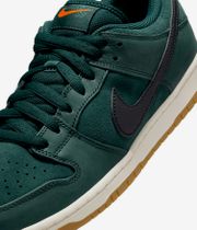 Nike SB Dunk Low Pro Shoes (deep fir black fir sail)