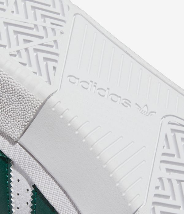 adidas Skateboarding Tyshawn Low Shoes (collegiate green white)