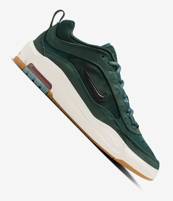 Nike SB Air Max Ishod Iso Chaussure (deep fir black fir sail)