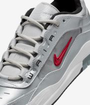 Nike SB Air Max Ishod 2 Scarpa (metallic silver versity red)