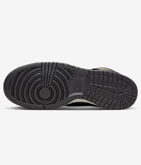 Compra online Nike SB Pawn Shop High OG Zapatilla (black black metallic gold) | skatedeluxe