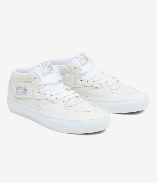 Vans Skate Half Cab DAZ Shoes (white white)