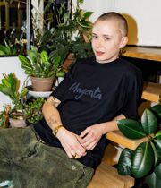 Magenta Script Camiseta (black)