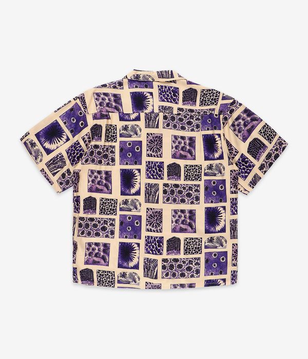 Element Resort Shirt (corals)