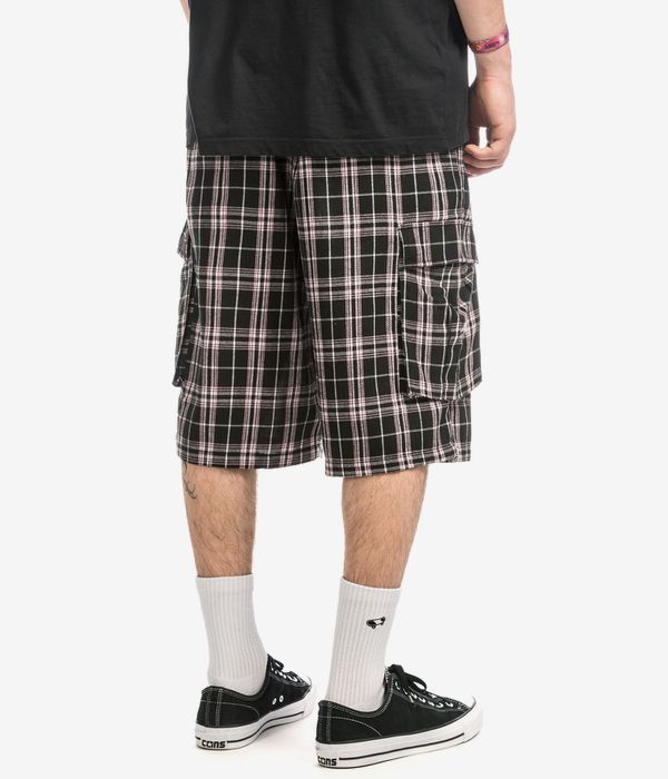 Yardsale Shoreline Plaid Shorts (black pink)