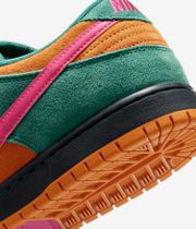 Nike SB Dunk Low Pro Schoen (green noise watermelon light cur)