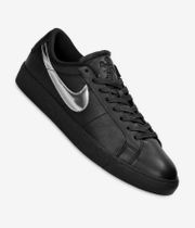 Nike SB x Dancer Blazer Low Chaussure (black metallic silver)