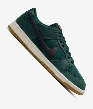Nike SB Dunk Low Pro Shoes (deep fir black fir sail)