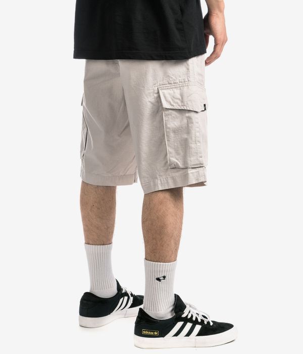 REELL New Cargo Shorts (flat white)