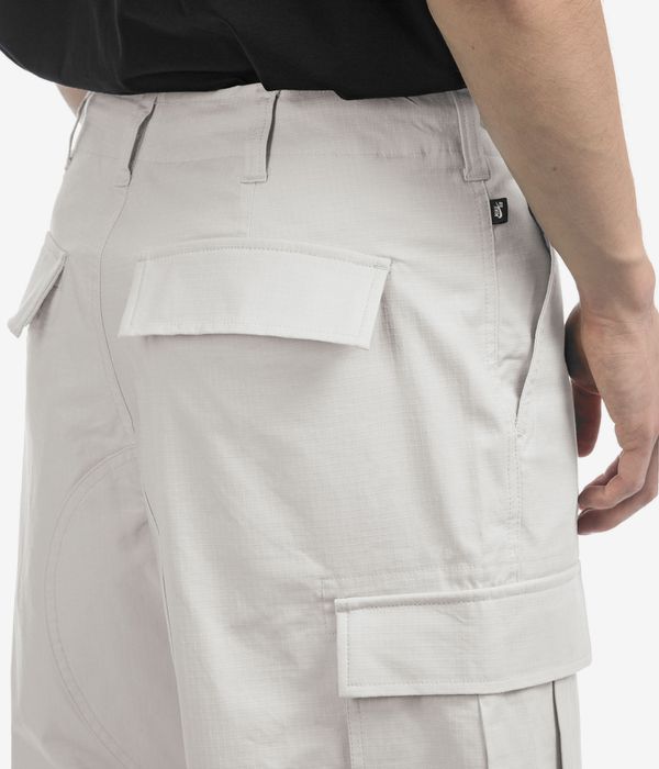 Nike SB Kearny Cargo Pants (light bone)