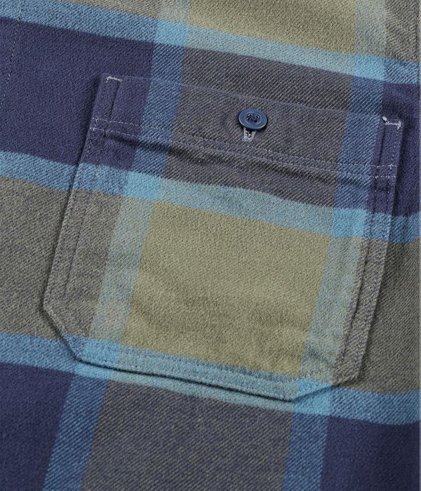 Vans Larkspur Plaid Shirt (grape leaf parisian night)