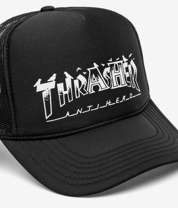 Thrasher x Anti Hero Pigeon Mag Trucker Czapki z Daszkiem (black)