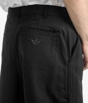 Adidas skateboarding chino best sale verde