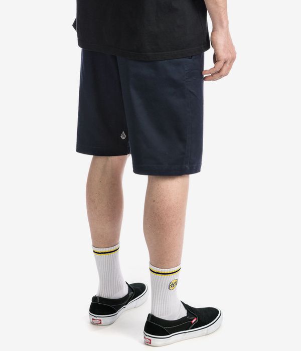 Volcom Frickin Modern Stretch 21 Shorts (dark navy)