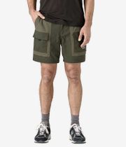 Patagonia Outdoor Everyday Shorts (pine needle green)