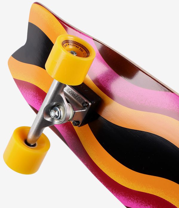 YOW Huntington 30" (76,2cm) Surfskate Cruiser (black red)