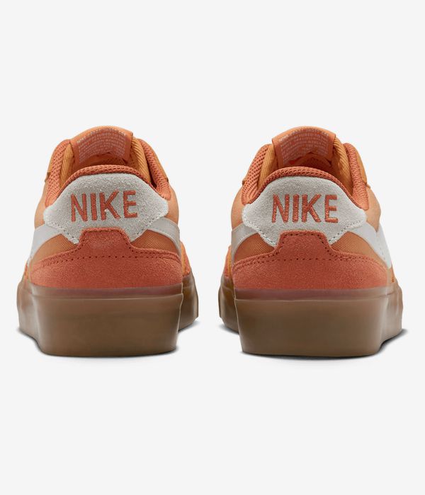 Nike SB Pogo Plus Shoes (monarch summit white)