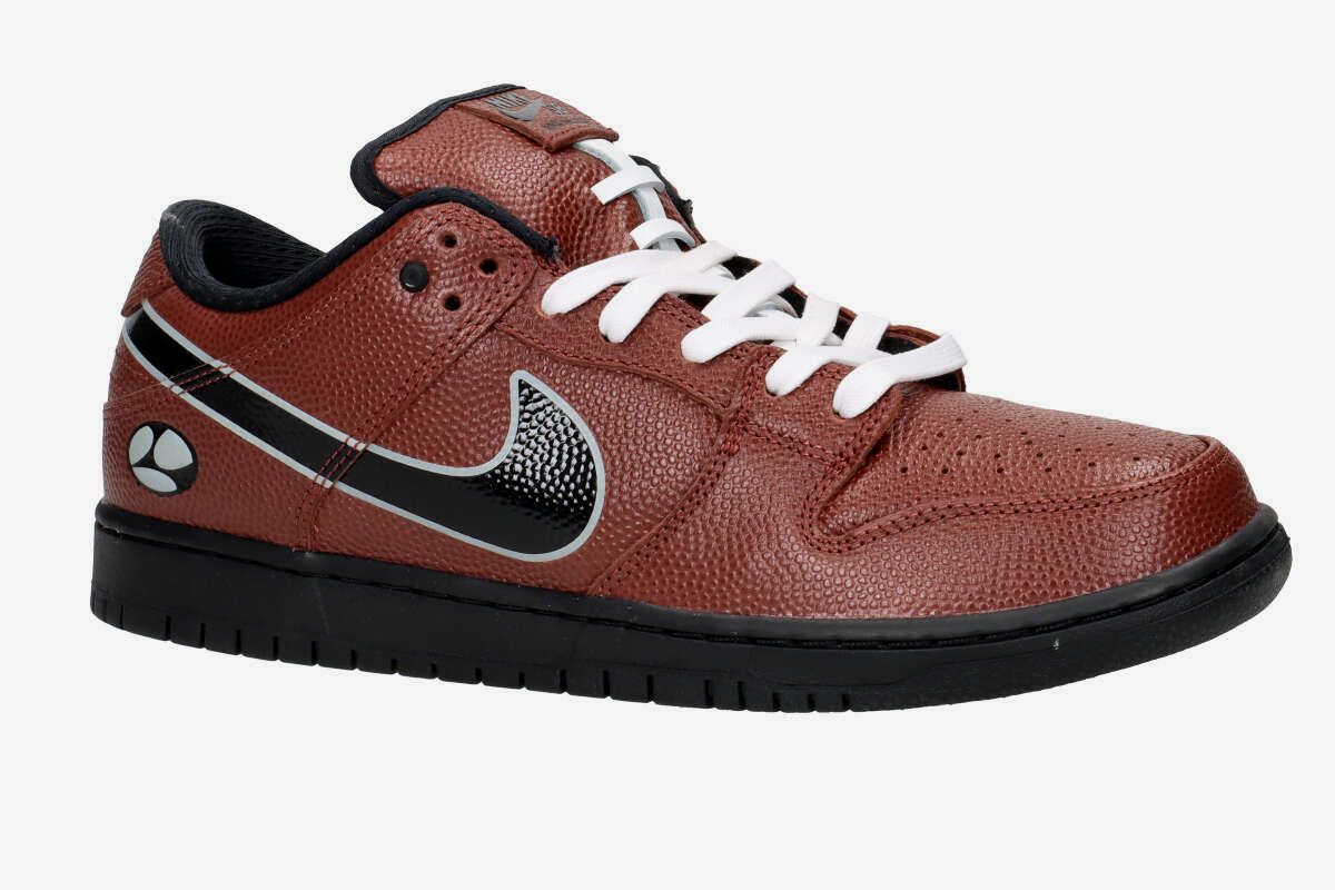 Nike SB Dunk Low Pro Shoes (dark pony black silver white)