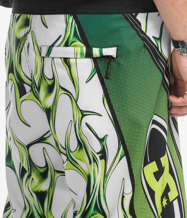 DC Sylem 21" Boardshorts (liquid fuego white)
