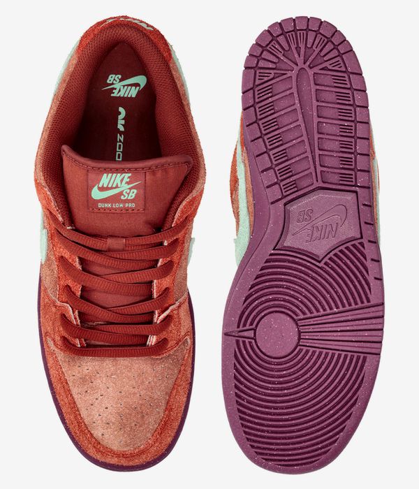 Shop Nike SB Dunk Low Pro Premium Shoes (mystic red emerald rise