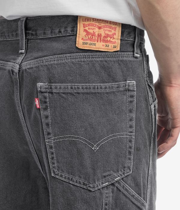 Shop Levi's Stay Loose Carpenter Jeans (black stonewash) online |  skatedeluxe