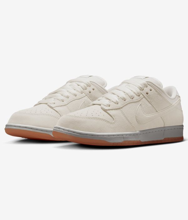 Nike SB Dunk Low Pro B Shoes (pale ivory summit white)