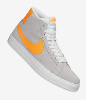 Nike SB Zoom Blazer Mid Schuh (summit white laser orange)