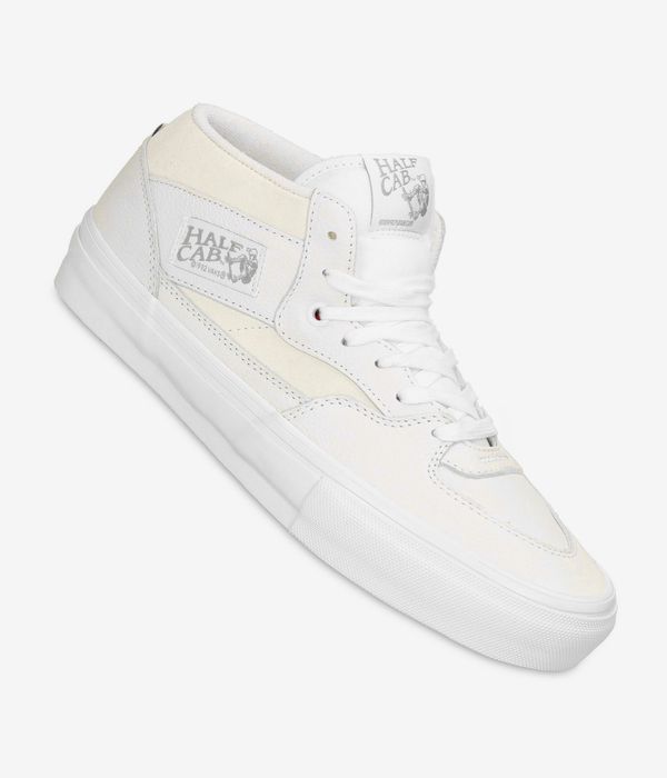 Shop Vans Skate Half Cab DAZ Shoes (white white) online | skatedeluxe