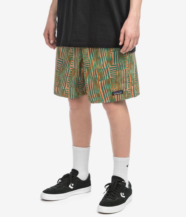 Patagonia Funhoggers Shorts (quilty fitz heartleaf green)