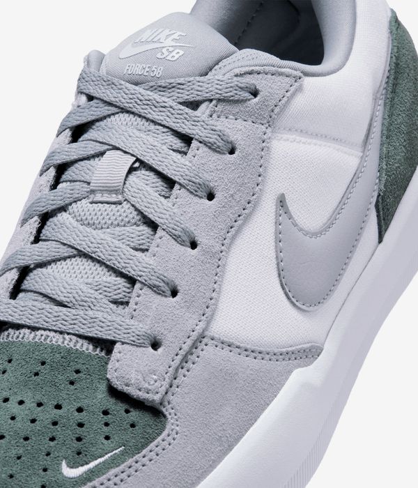 Nike SB Force 58 Shoes (white silver fir white)