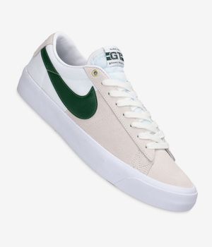 Nike SB Zoom Blazer Low Pro GT Shoes (white fir white)
