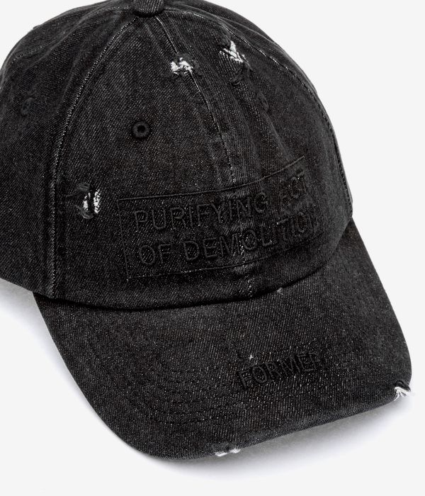 Former Action Czapki z Daszkiem (black)