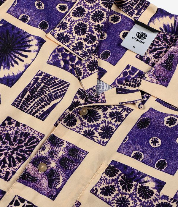 Element Resort Shirt (corals)