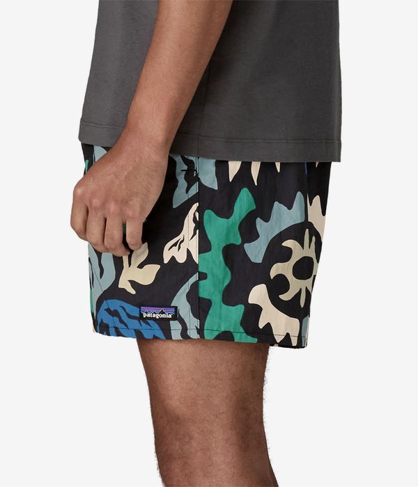 Patagonia Baggies 5" Shorts (kaleido black)