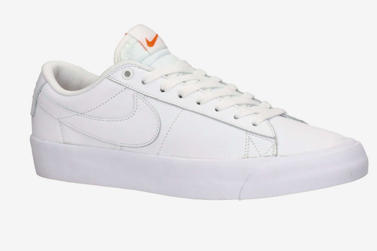 Nike SB Blazer Low Pro GT Iso Chaussure (triple white)
