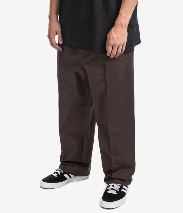 Humorístico Ewell Específico Compra online adidas Pintruck Pantalones (brown) | skatedeluxe
